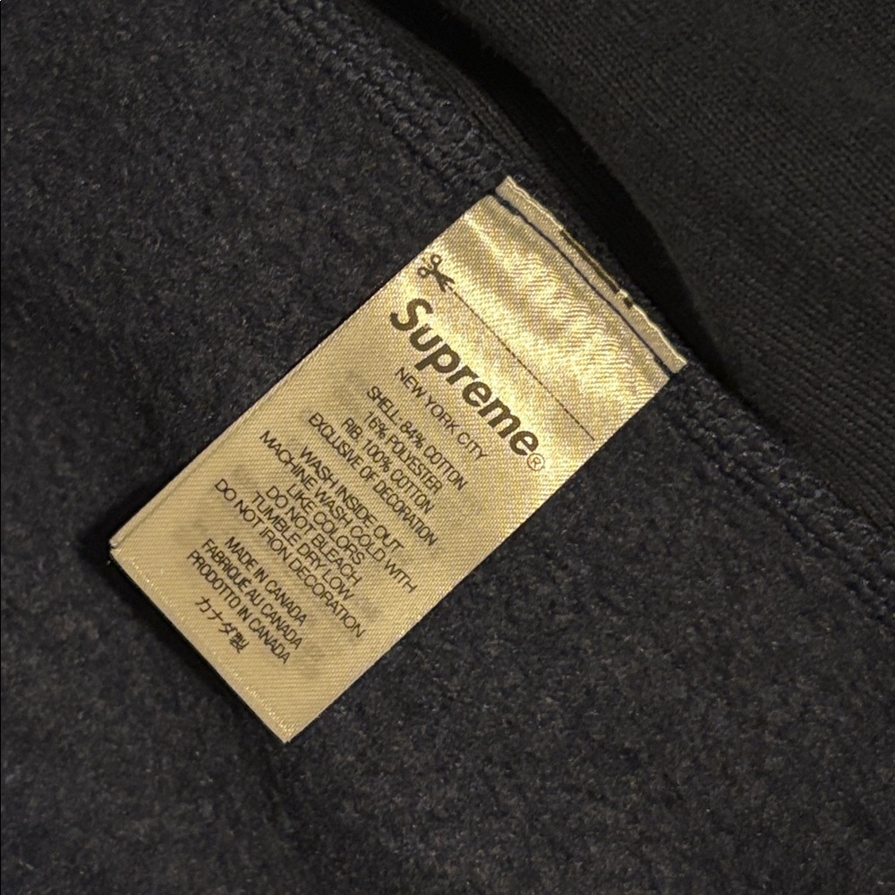 Crazy deal Supreme Navy Hoodie size, extra large brand new with tags - Picture 9 of 16